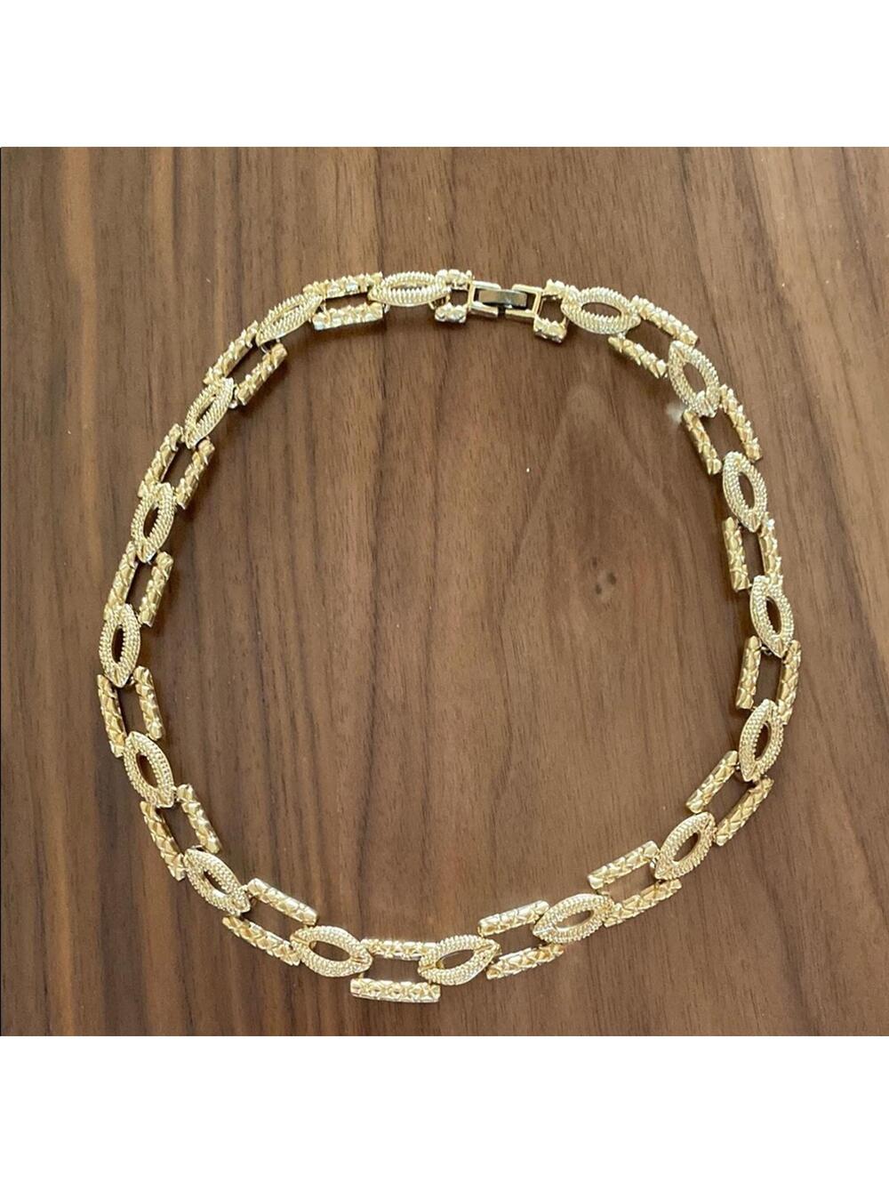 Vintage Gold Tone Geometric Link Necklace Classic Design